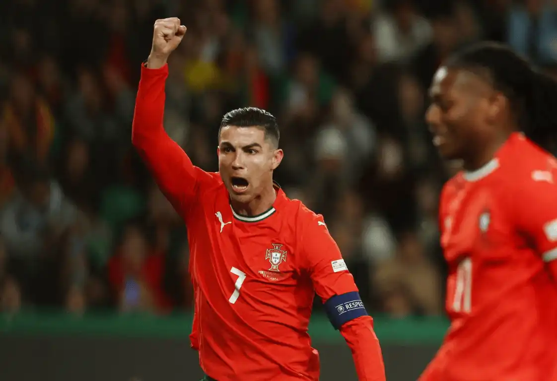 九游官网入口-包含葡萄牙国家队最后时刻状态回暖，志在欧冠名次提升，值得警惕，年轻球员获得机会的词条