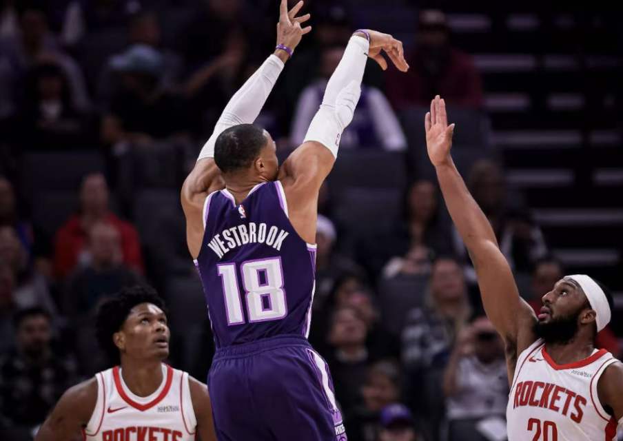 九游娱乐官方平台-包含重磅！里程碑夜萨克拉门托国王手感冰凉风云突变夏洛特黄蜂今夜伤情更新，NBA季后赛今晨走向成谜的词条